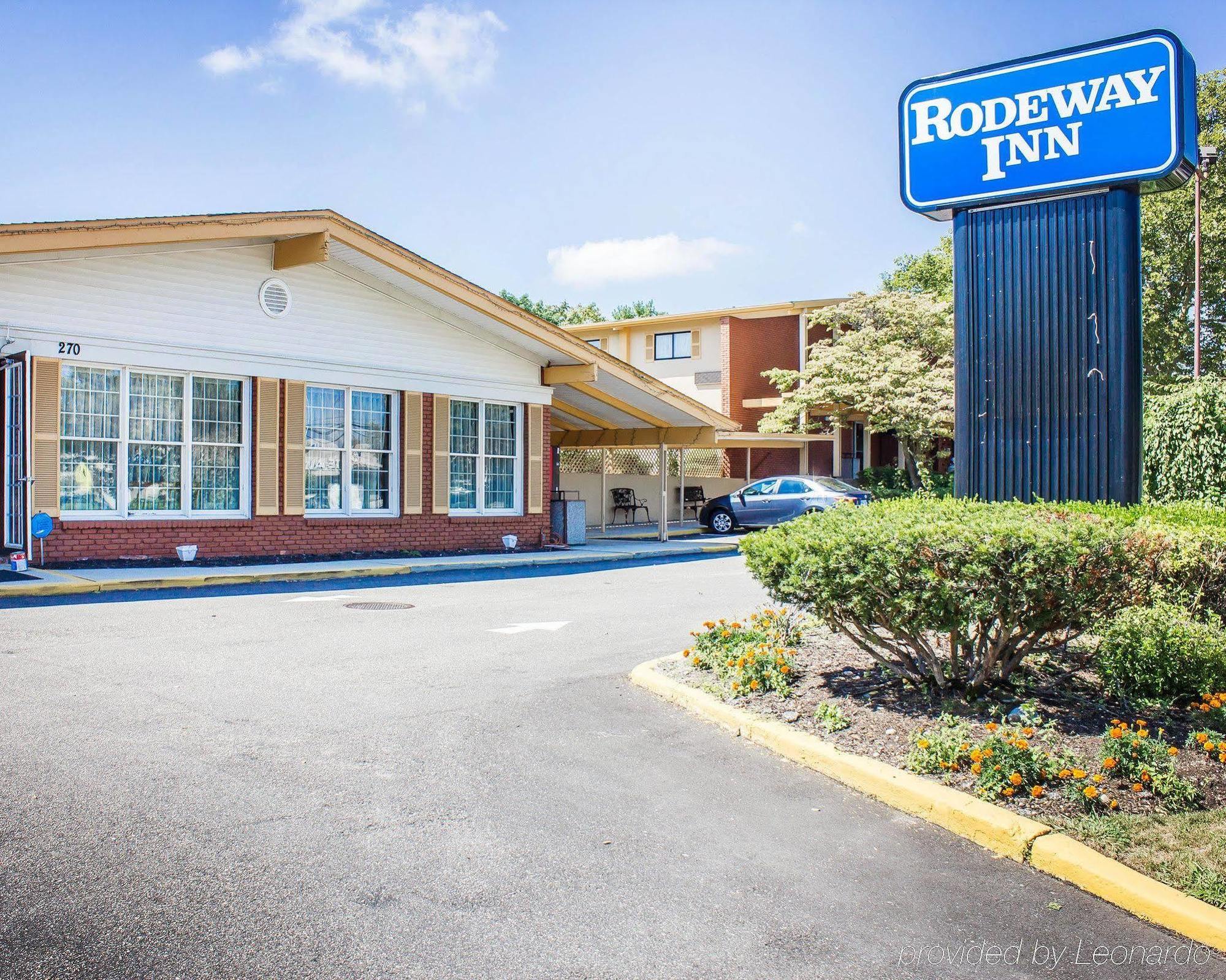 Rodeway Inn Huntington Station - Melville Exterior foto